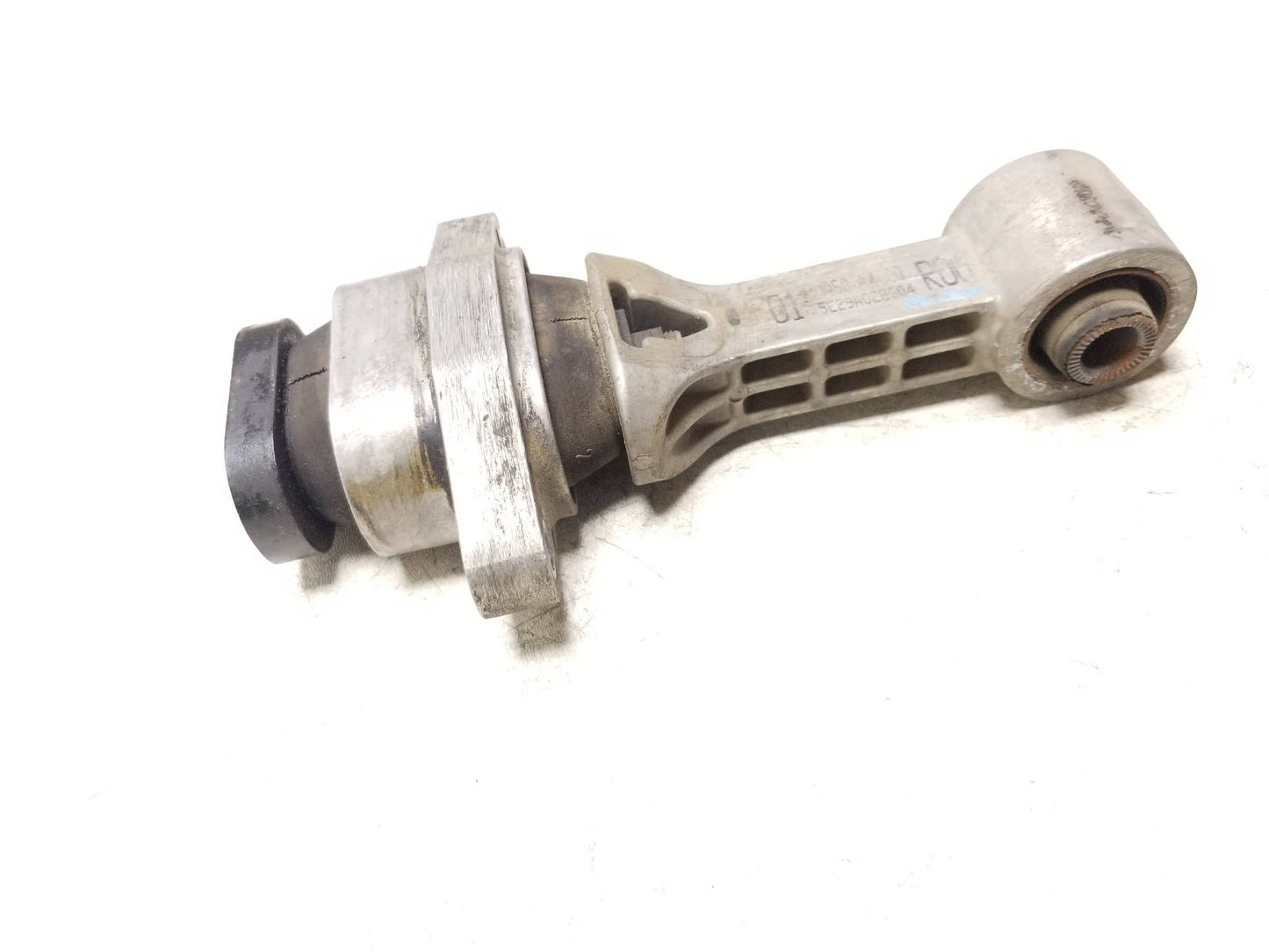 2014 - 2019 Kia Soul Front Engine Motor Mount  Lower OEM