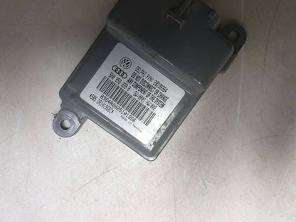2011 Volkswagen Tiguan Seat Occupant Detection Sensor Control Module  OEM