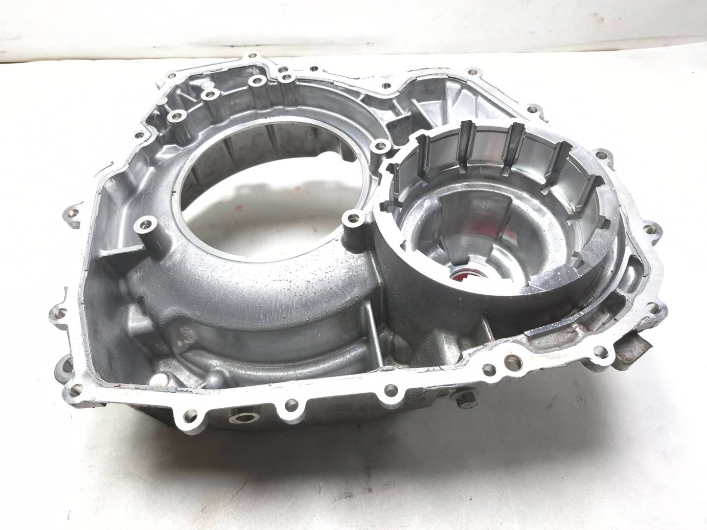 2019 Ford Ecosport Automatic Transmission Case Bell Housing 1.0l OEM