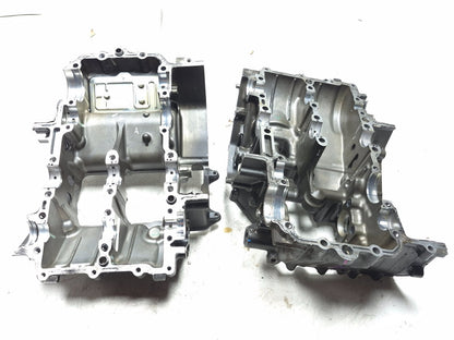 2023 Kawasaki Ninja 400 Ex400 Engine Motor Crankcase Pair OEM