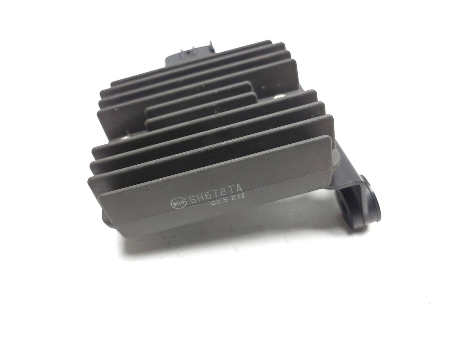 2012 - 2016 Kawasaki Ninja 650 Ex650 Voltage Regulator Rectifier Sh678ta OEM
