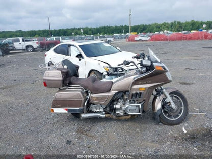 1984 - 1987 Honda Gl1200 Goldwing  Speaker Eas-10p166se  2pcs OEM