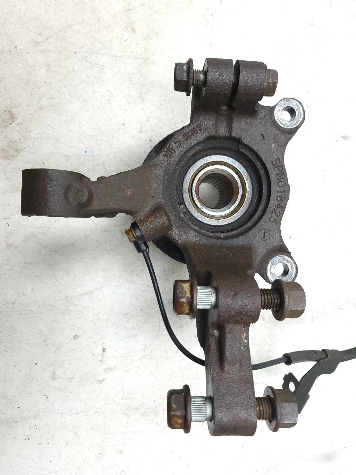 2010 Dodge Caliber Front Spindle Knuckle Wheel Hub Passenger Side Right  OEM