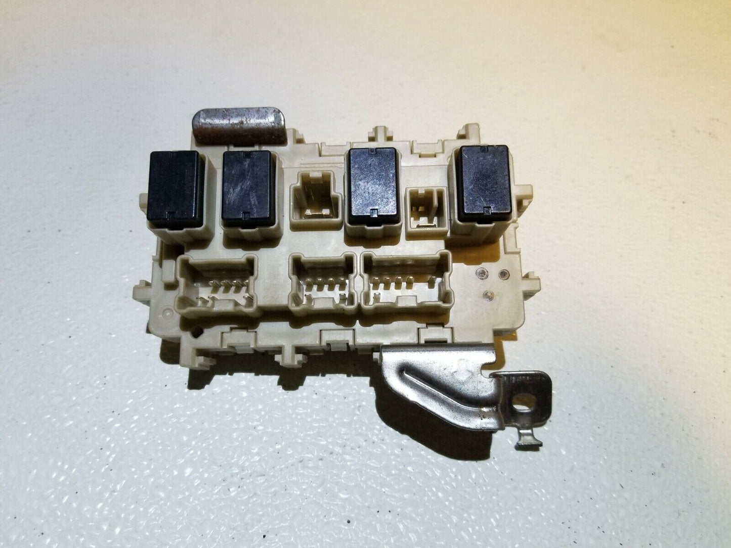 16 17 18 Nissan Maxima Under Dash Dashboard Fuse Relay Junction Box Block OEM