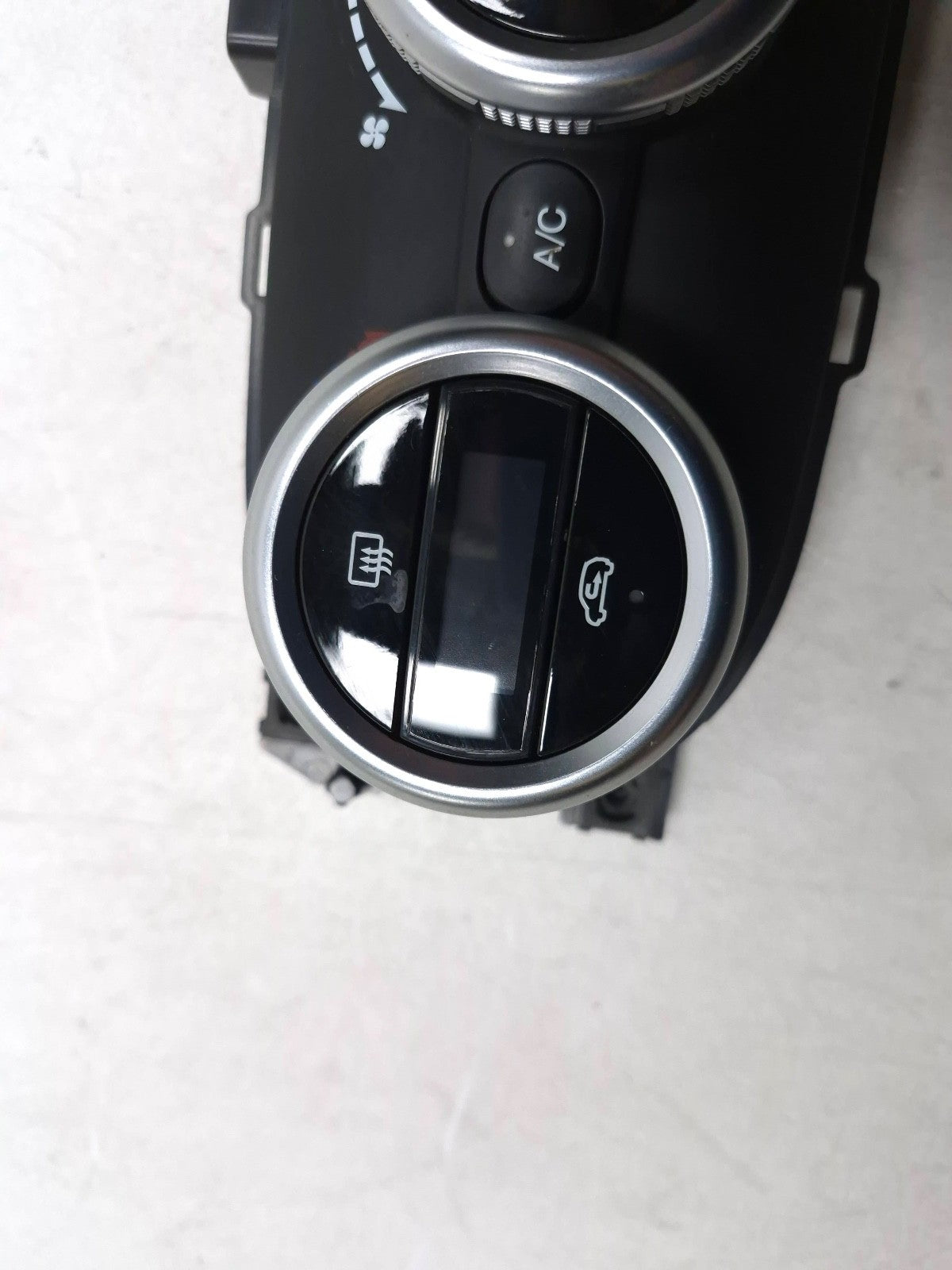 2014 Fiat 500l AC Heater Control Panel OEM