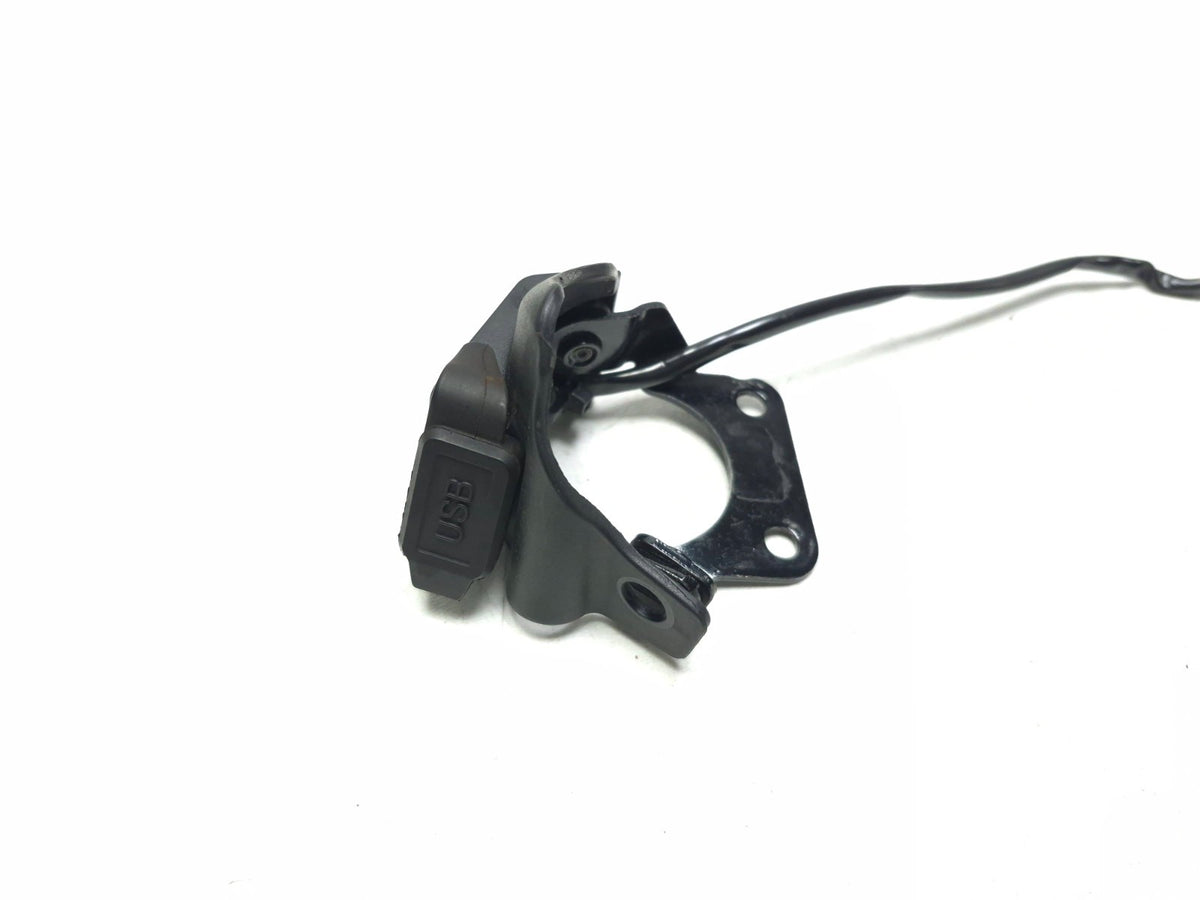 2024 Triumph Speed 400 Handlebar Usb Charging Port Socket OEM