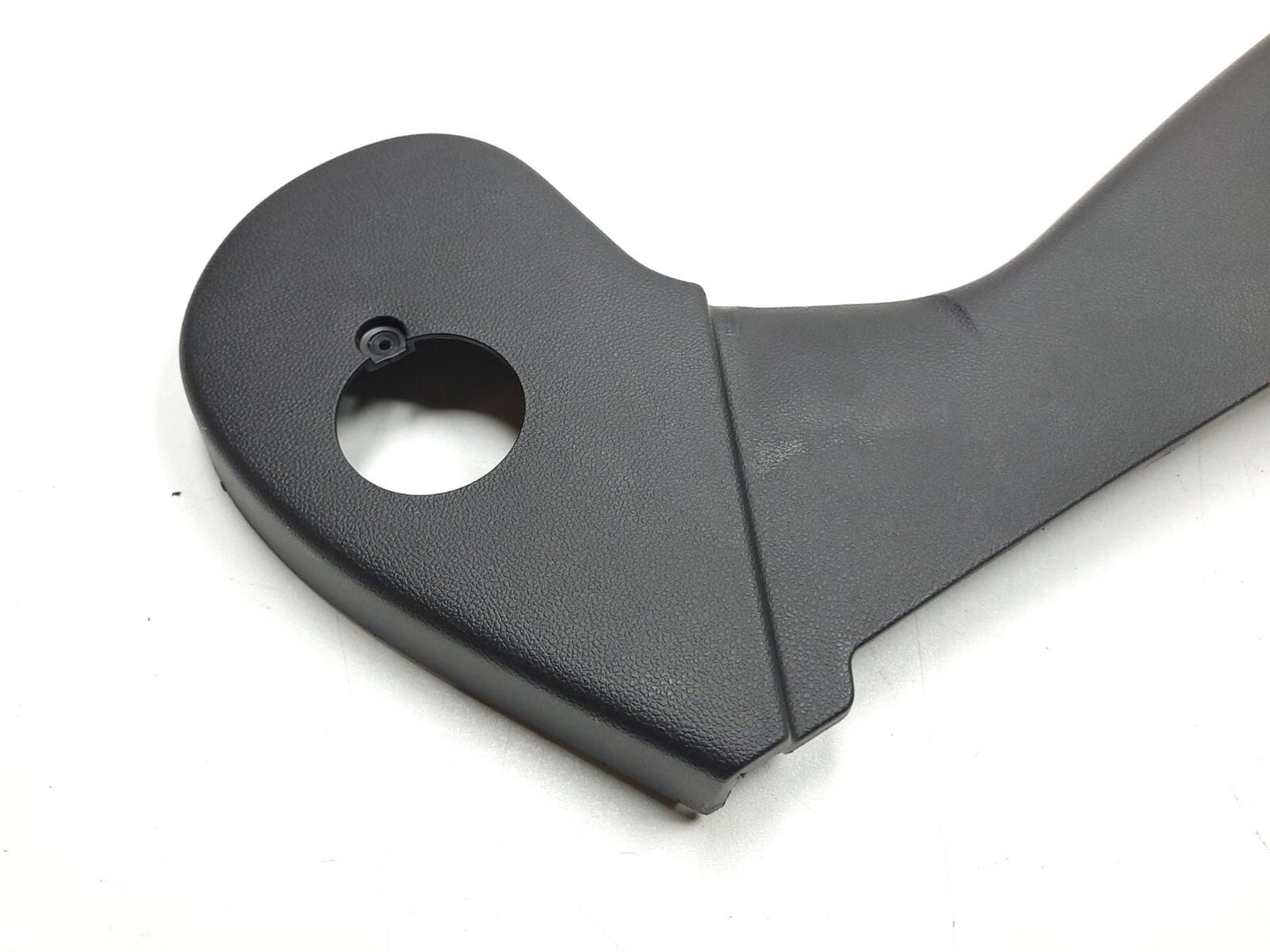 17 22 Buick Encore Seat Side Trim W/ Guide Sleeve Front Passenger Side Right OEM