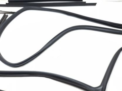 2017 Dodge Journey Rear Driver Door Weatherstrip Seal 5 Pcs OEM