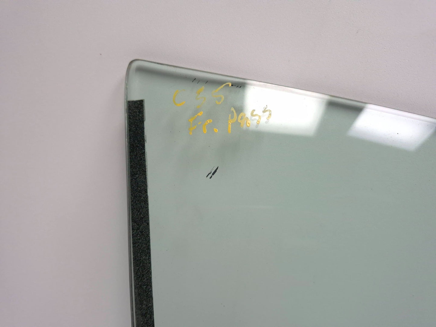 2020 Infiniti Q50 Door Window Glass Front Right Passenger Side OEM