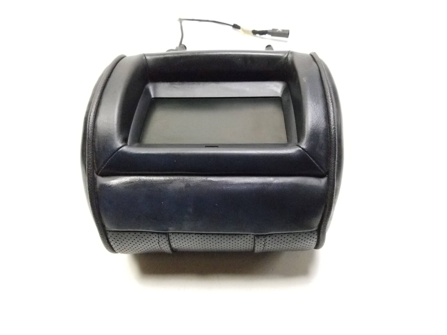 2007 Range Rover Front Seat Headrest W/ Monitor Passenger Side Right OEM