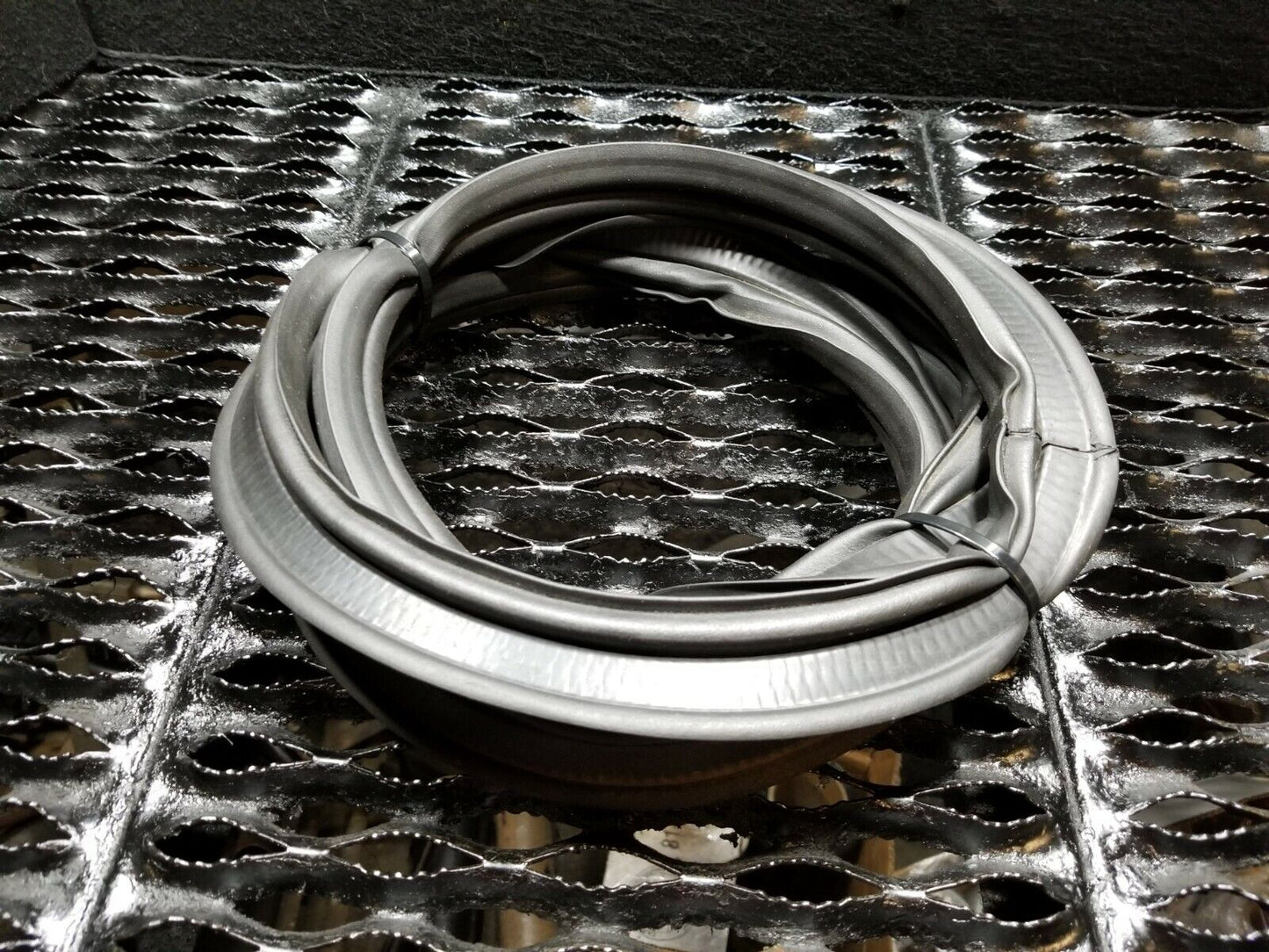12-17 Fiat 500 Abarth Rear Trunk Weather Strip Seal OEM 12k