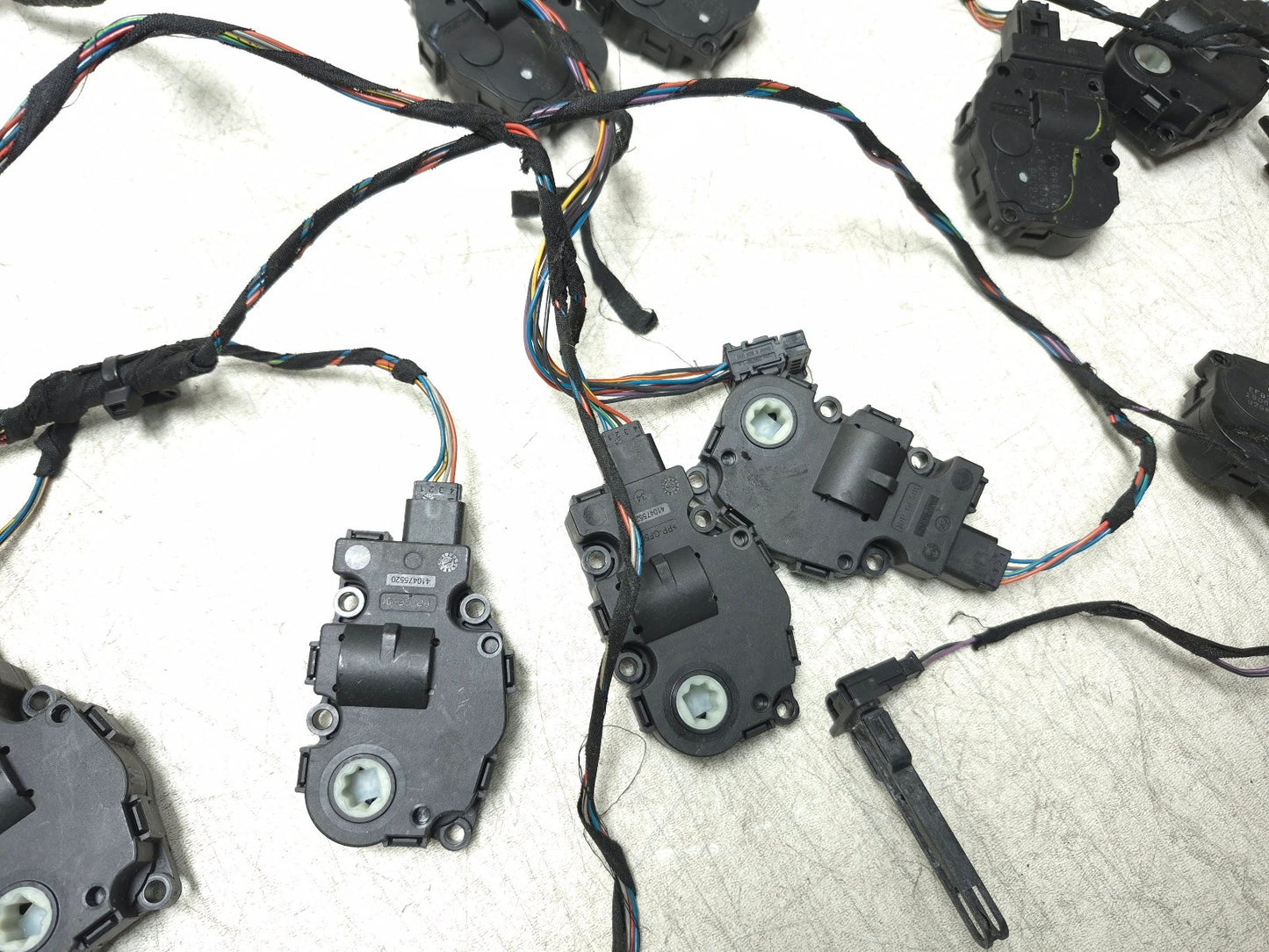 2008 BMW X6 E71 AC Flap Actuator Motor W/ Wiring Harness OEM