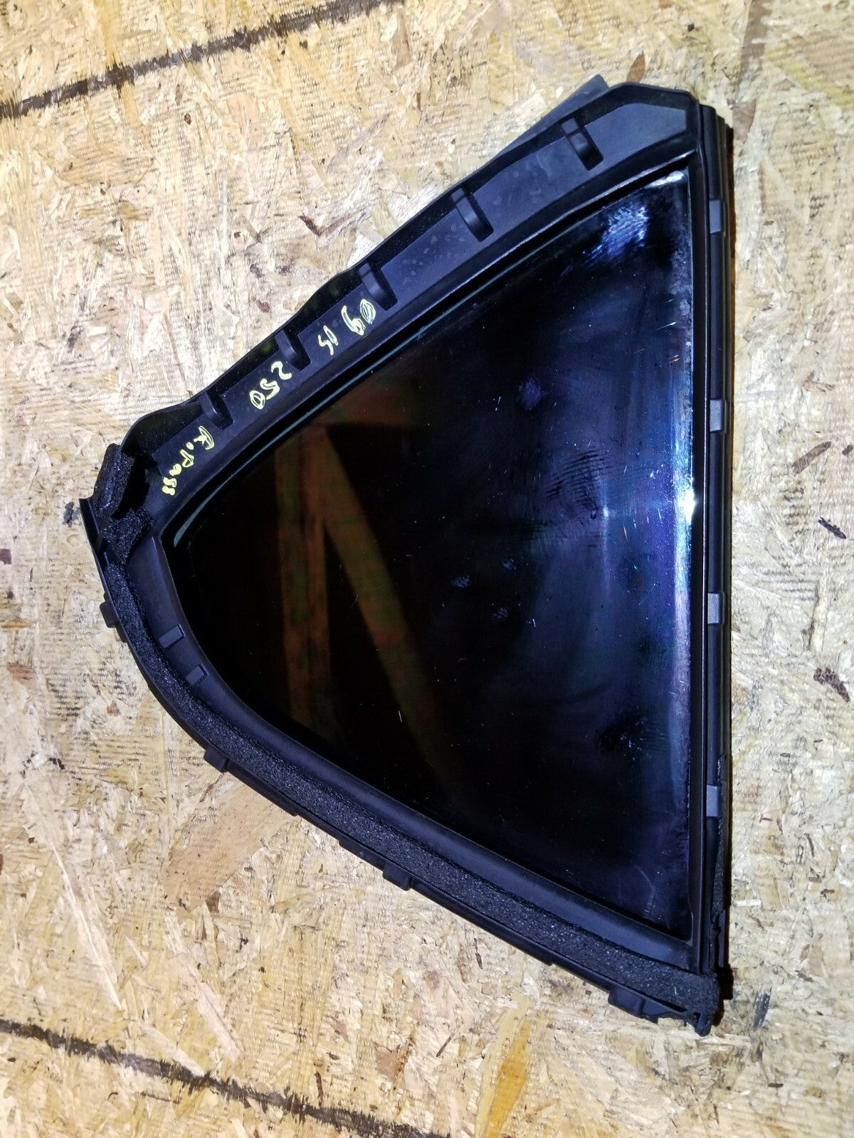 09 10 11 12 13 Lexus IS250 Rear Right Passenger Side Door Vent Window Glass OEM