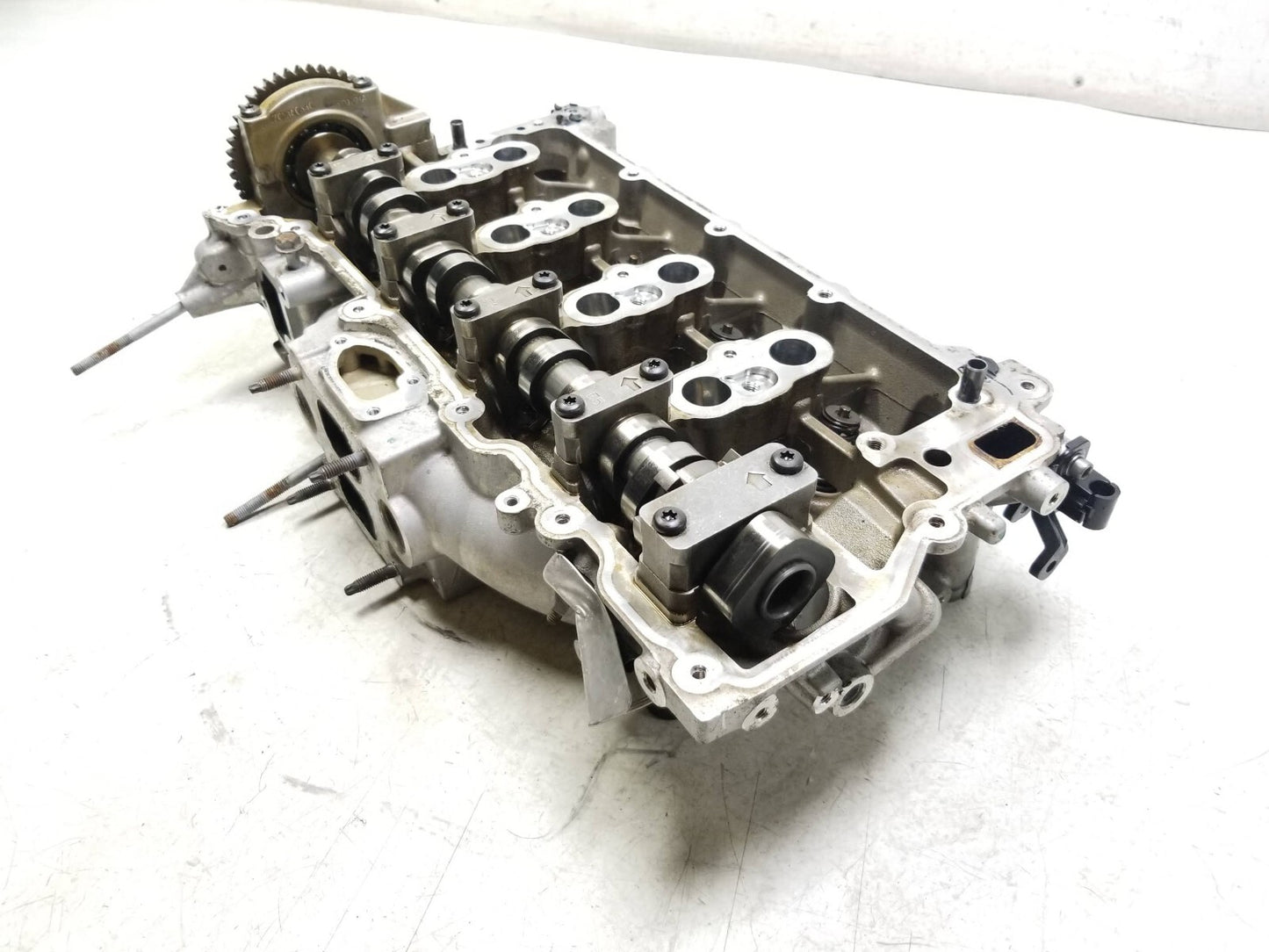 2017 - 2023 Alfa Romeo Stelvio Engine Cylinder Head 2.0 L OEM