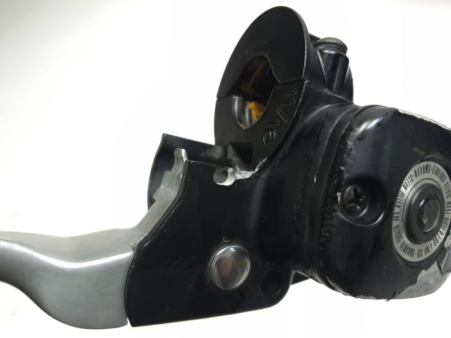 2007 Harley Touring Street Glide Front Brake Master Cylinder OEM