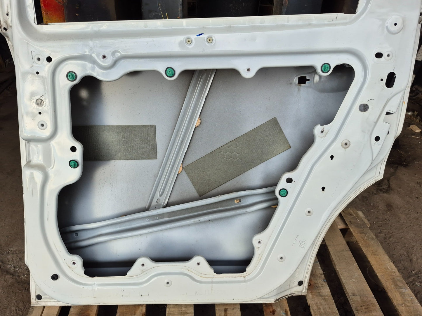 2017 Dodge Journey Rear Door Shell Passenger Side Right OEM