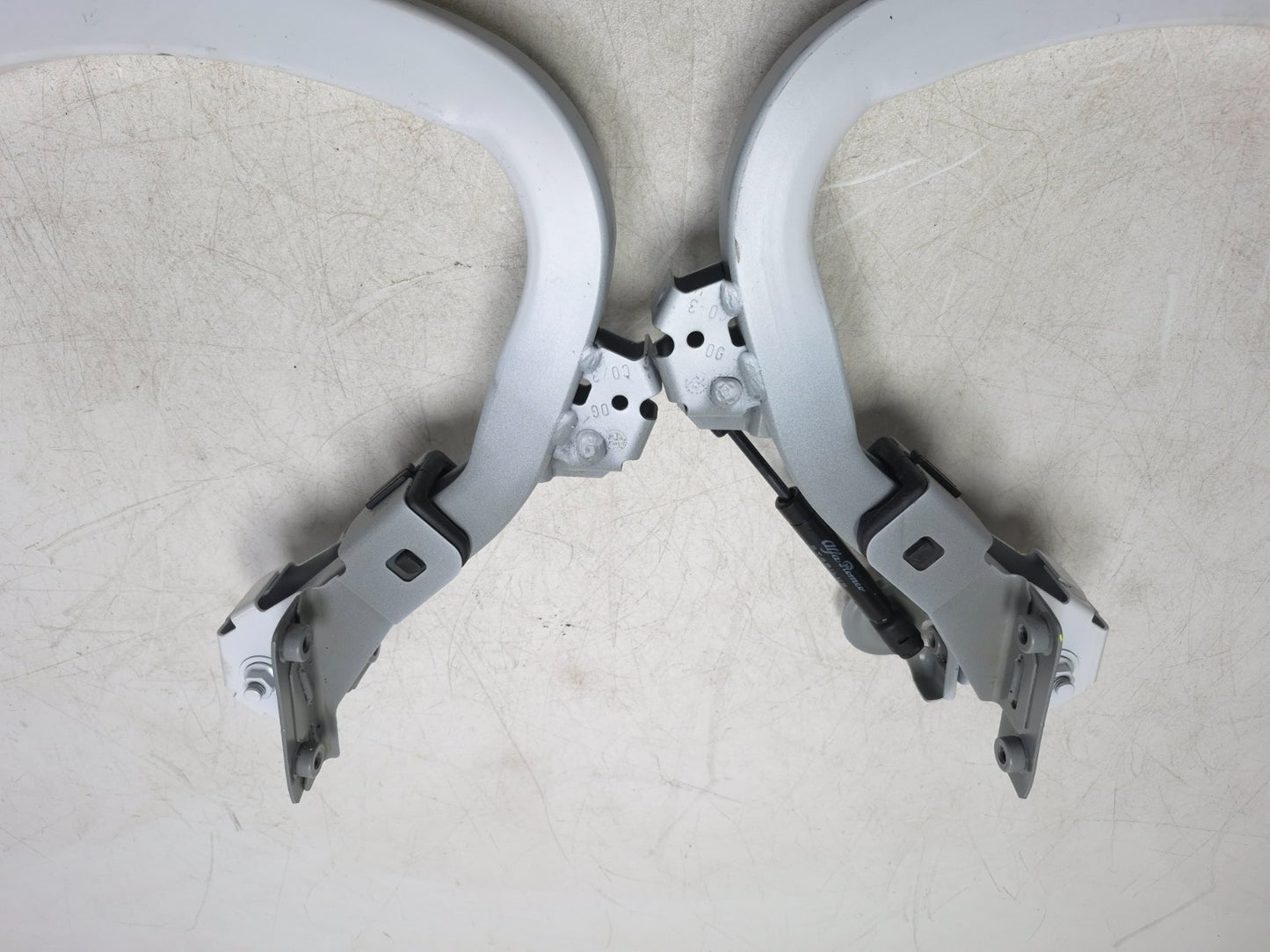 2021 Alfa Romeo Giulia Trunk Lid Hinge Pair Oem✅