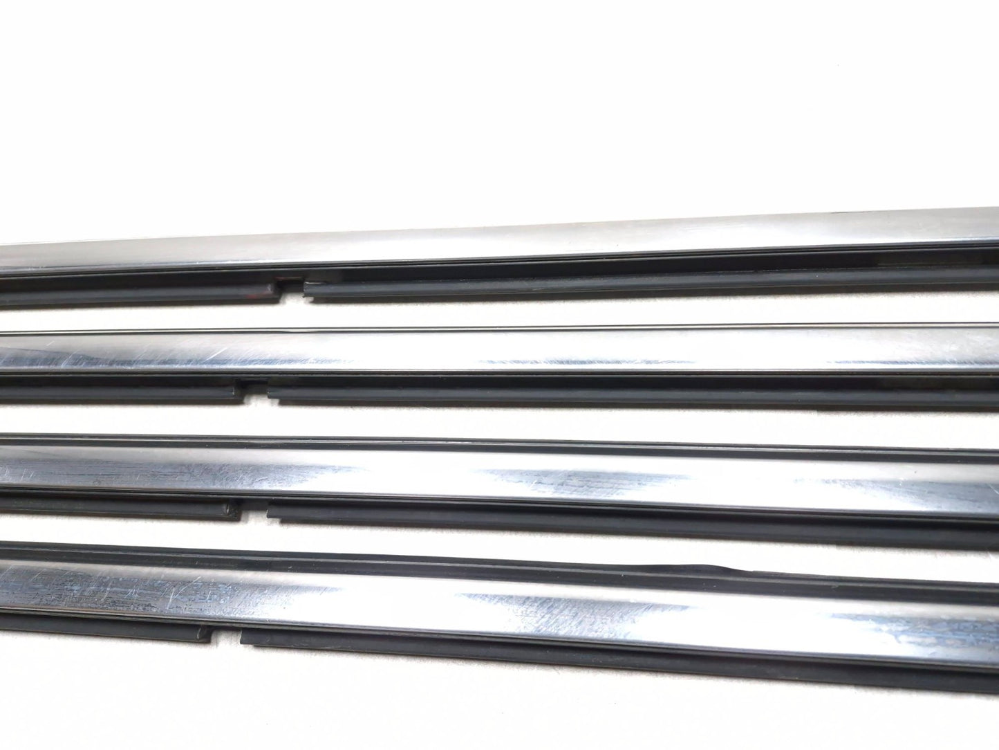 2018 Chrysler 300 Limited Front & Rear Door Trim Stripe Molding Swipe 4 Pcs OEM