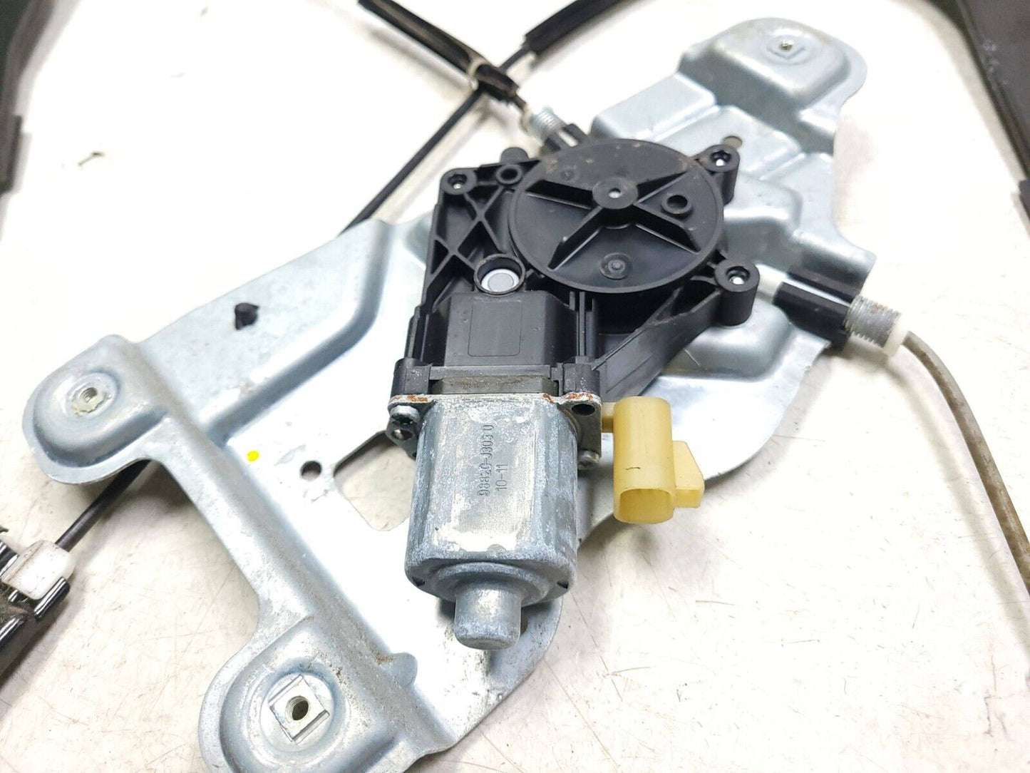 2010 2011 Chevrolet Equinox Window Regulator Motor Front Driver Side Left OEM