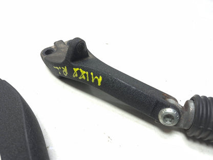 2008 Harley-davidson Dyna Fat Bob Fxdf Rear Foot Peg & Mount Bracket Lh & Rh OEM