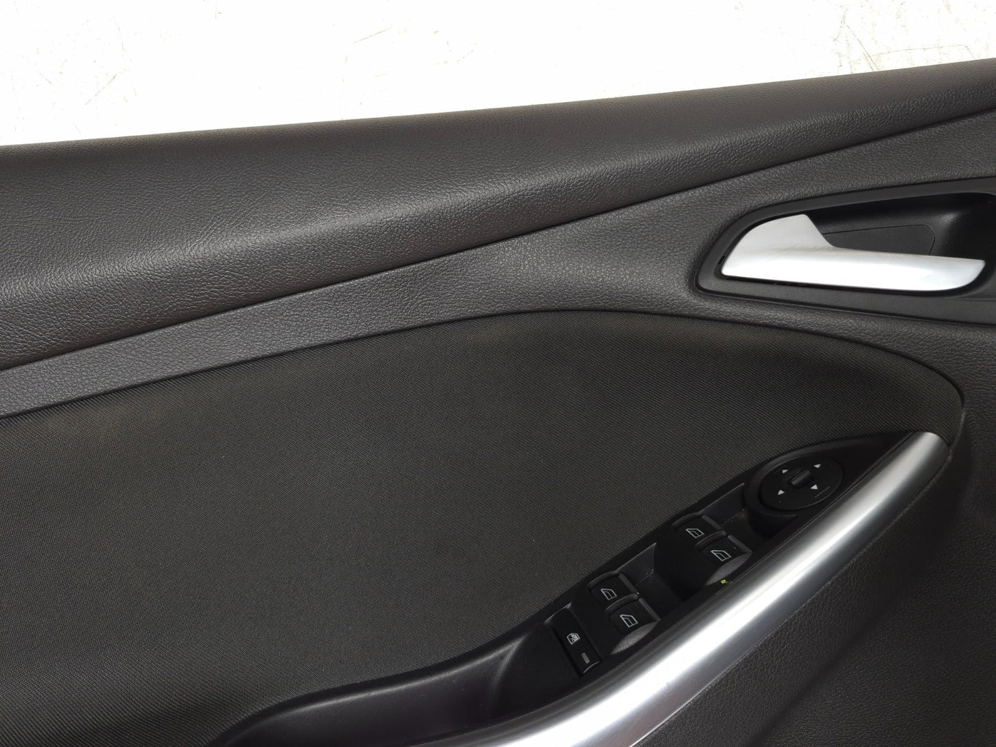 2017 Ford Focus St Front Door Interior Trim Panel Left & Right Pair OEM