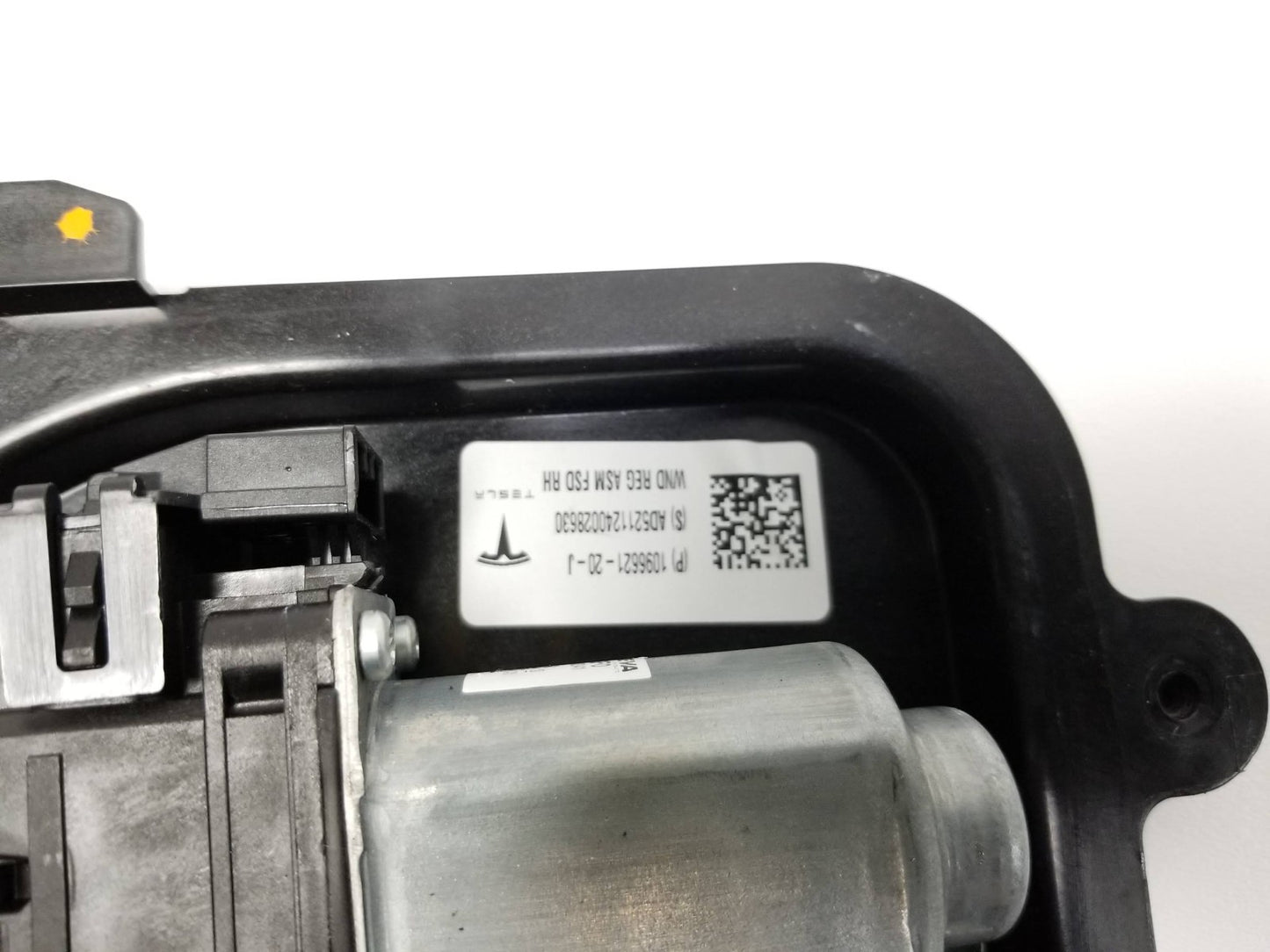 2021 Tesla Model 3 Front Passenger Door Window Regulator Motor OEM