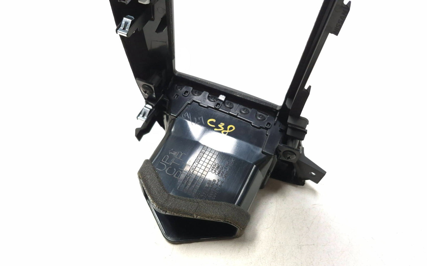 2015 Nissan Juke Radio Trim Bezel W/ Air Vent Grille OEM