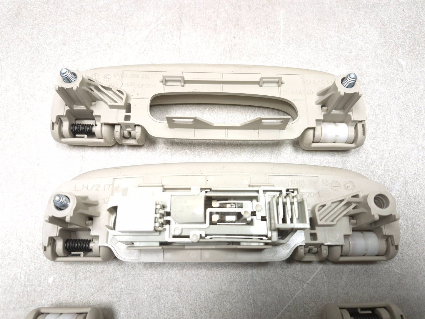 2018 Chrysler 300 Overhead Roof Grab Handle 4pcs OEM