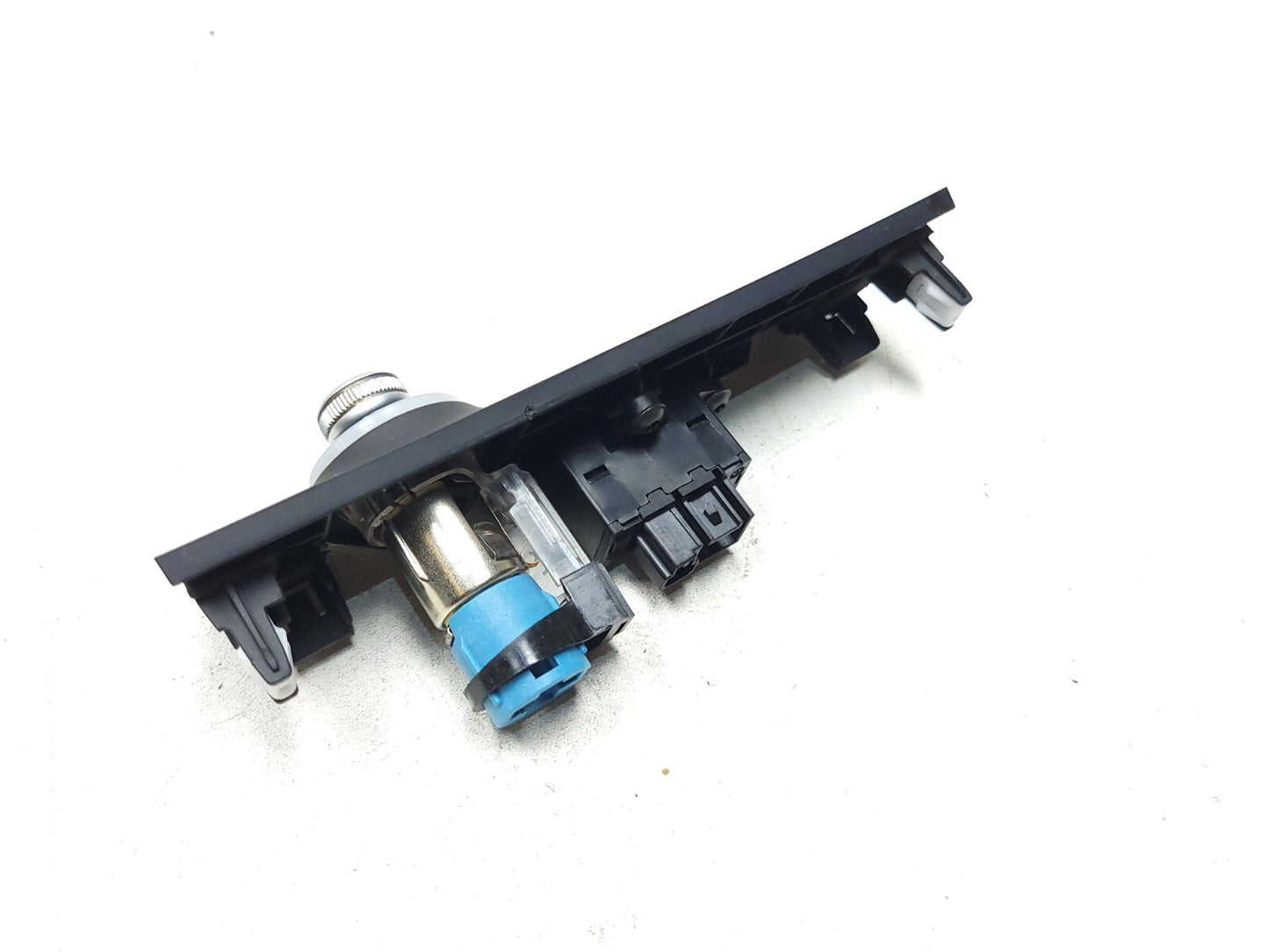 2017-2023 Alfa Romeo Stelvio Dashboard Power Outlet & Usb Port OEM