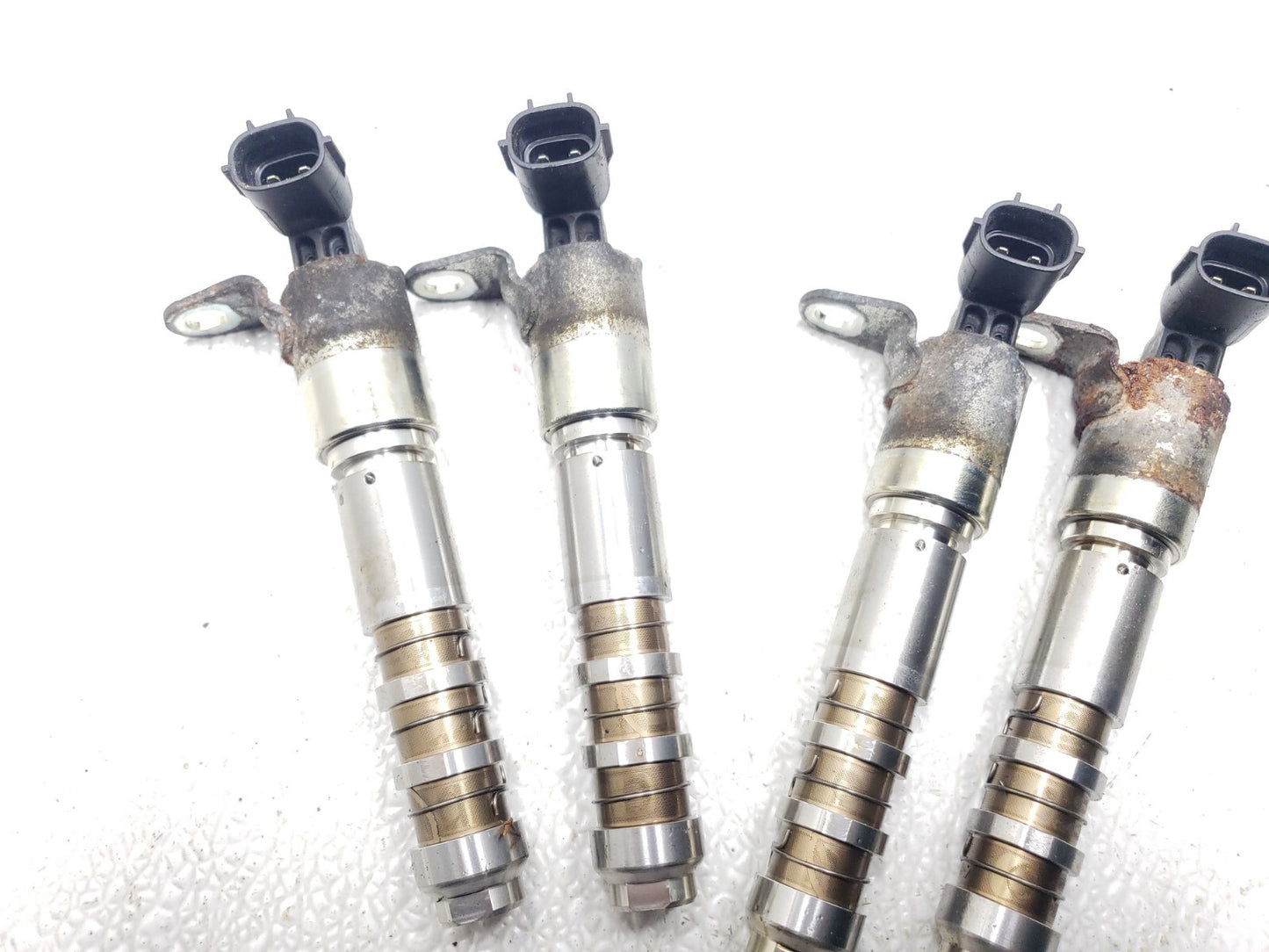 2013 Chevrolet Impala Camshaft Position Actuator Solenoid 4pcs OEM