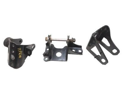 2011 Toyota Prius Engine Mount Bracket 3pcs OEM