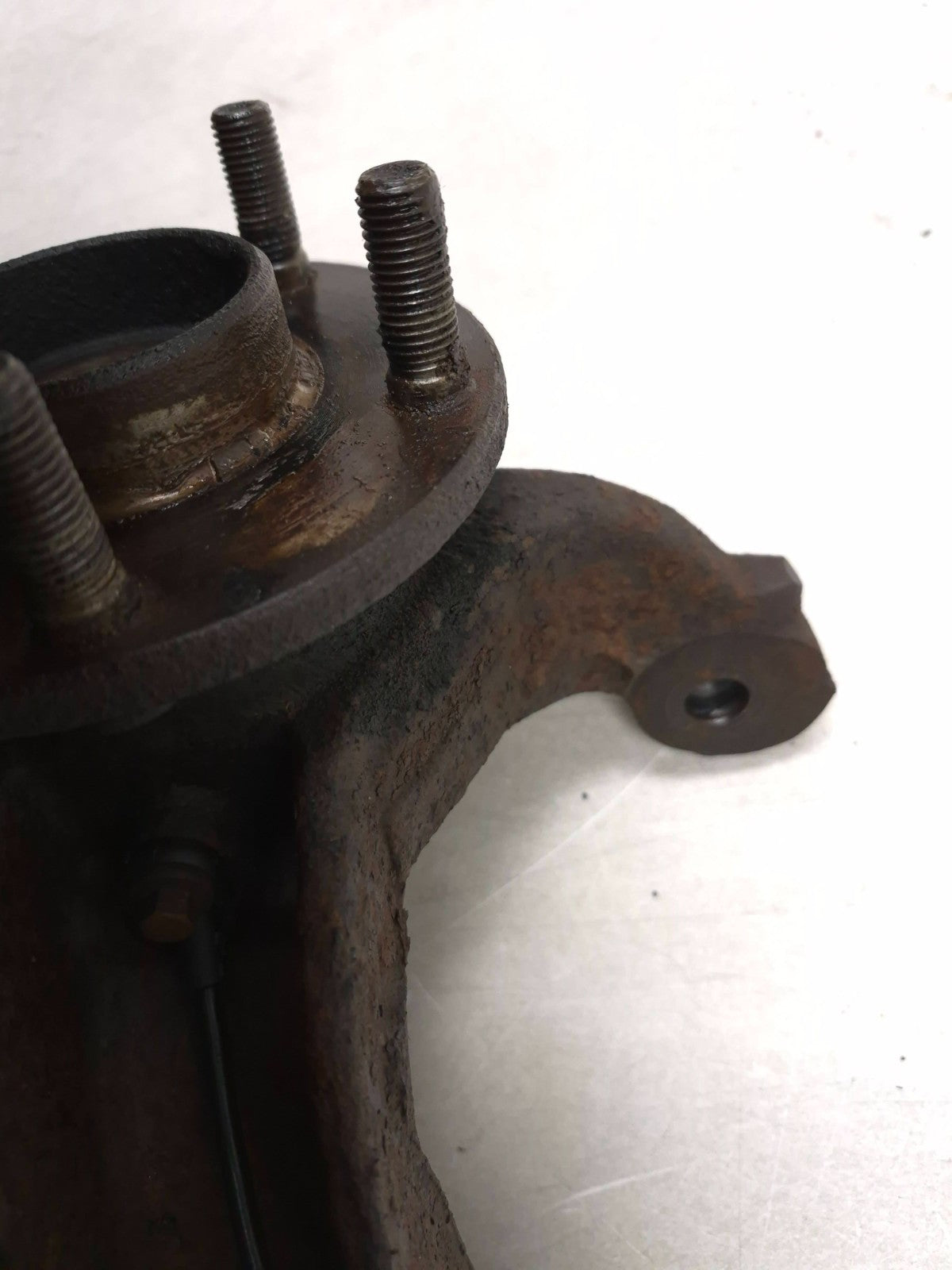 2013 Ford Transit Connect Spindle Knuckle Front Passenger Side Right OEM