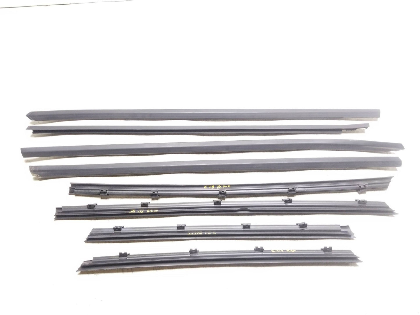 2017 Jaguar Xe Door Seal Weather Strip Molding OEM Gx73-21435-aa