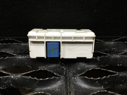 04 05 06 07 08 09 Toyota Prius Passenger  Indicator Light 83950-47030 OEM