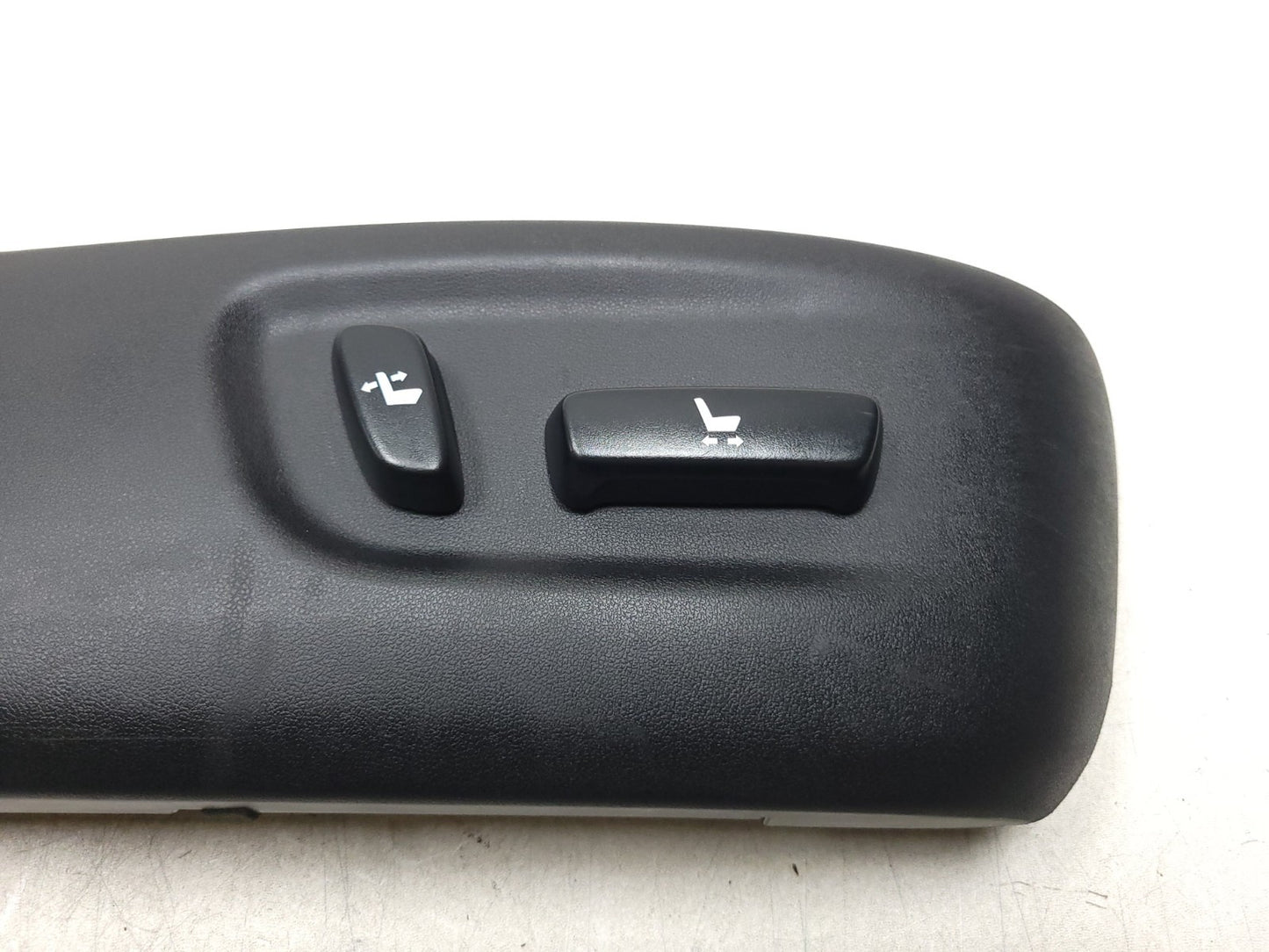 11-17 Lexus CT200h Front Passenger Seat Side Trim Cover W/ Adjust Switch Oem✅