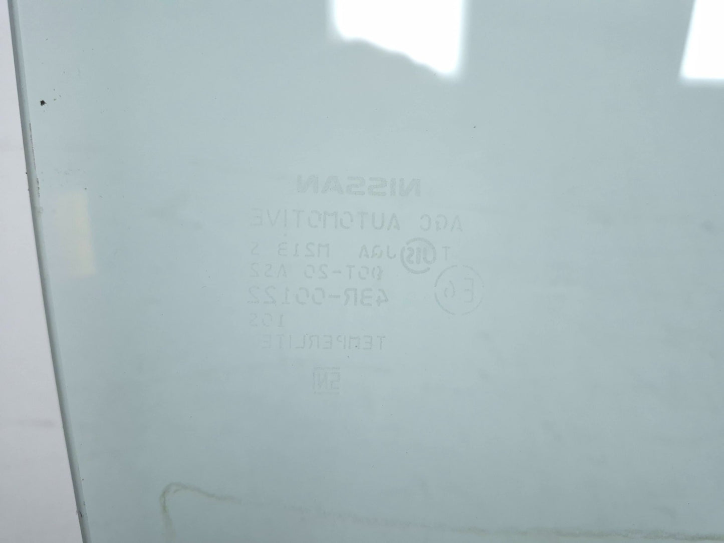 2011 Nissan Juke Door Window Glass Rear Passenger Side Right OEM