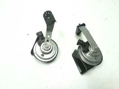 2013 Volvo S60 T5 Horn Signal Pair OEM