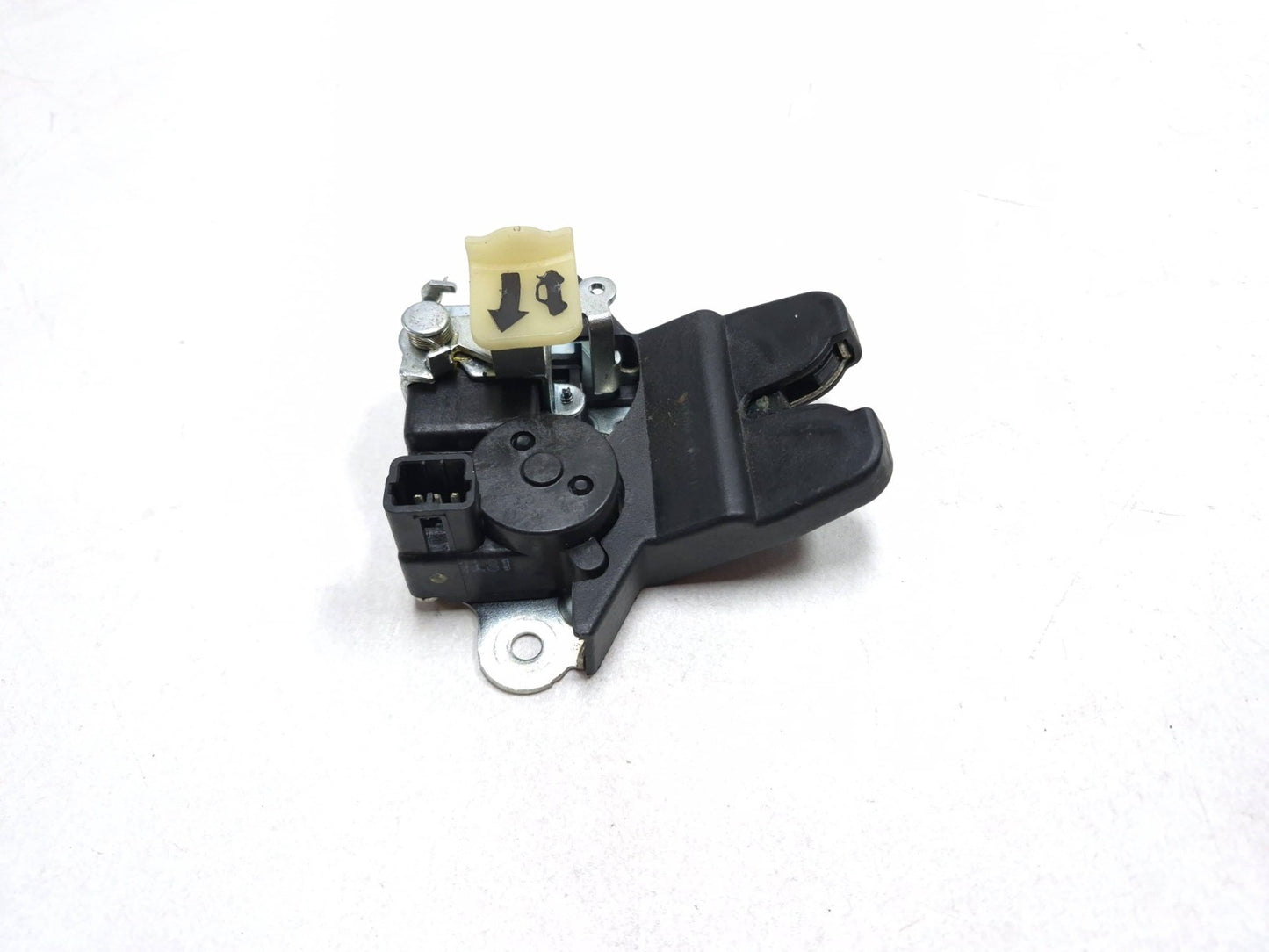 2013 Hyundai Genesis Coupe Door Lock Actuator Trunk OEM