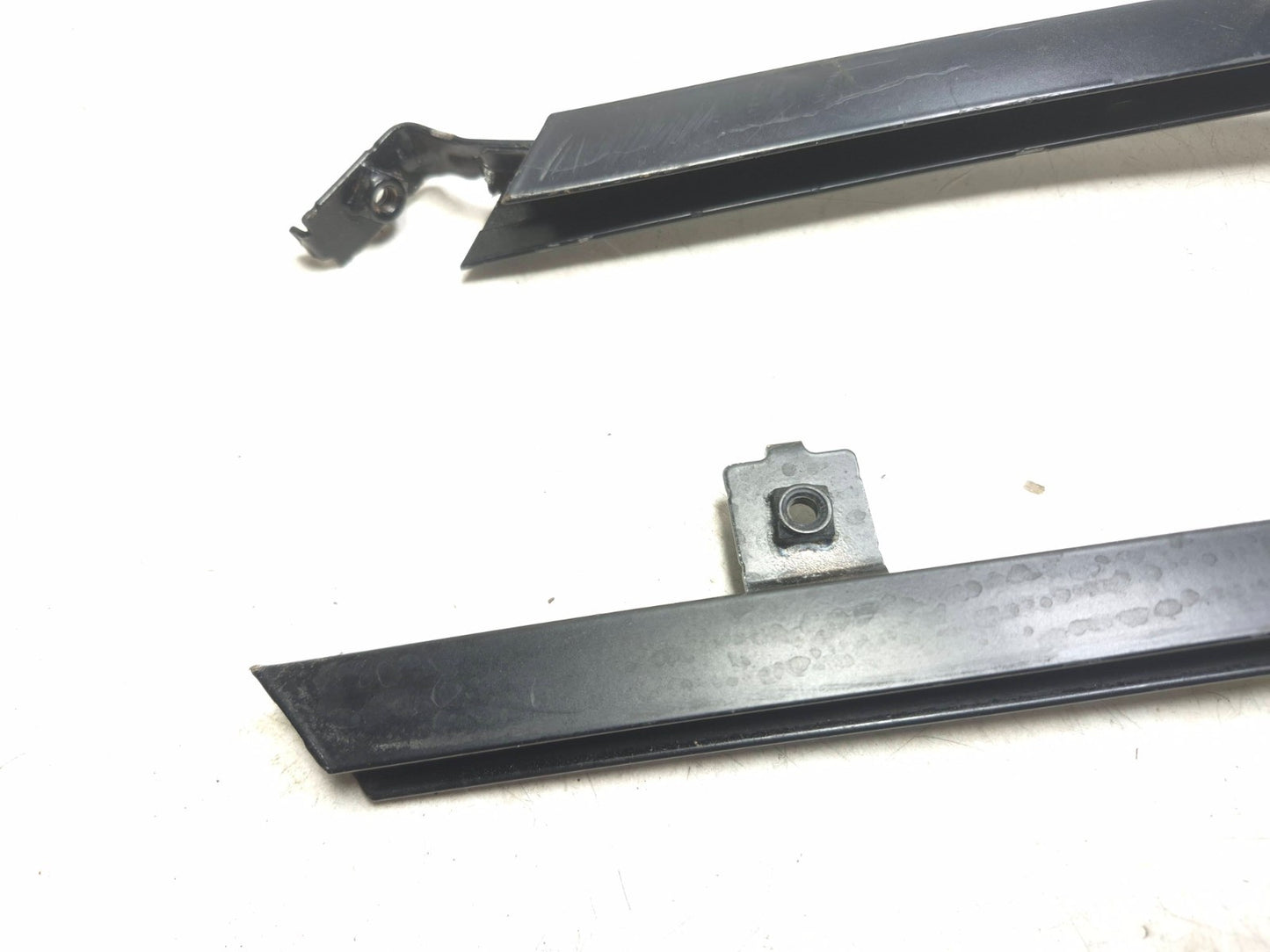 2016 Ford Transit Connect Front Door Window Chanel Guide Left & Right OEM