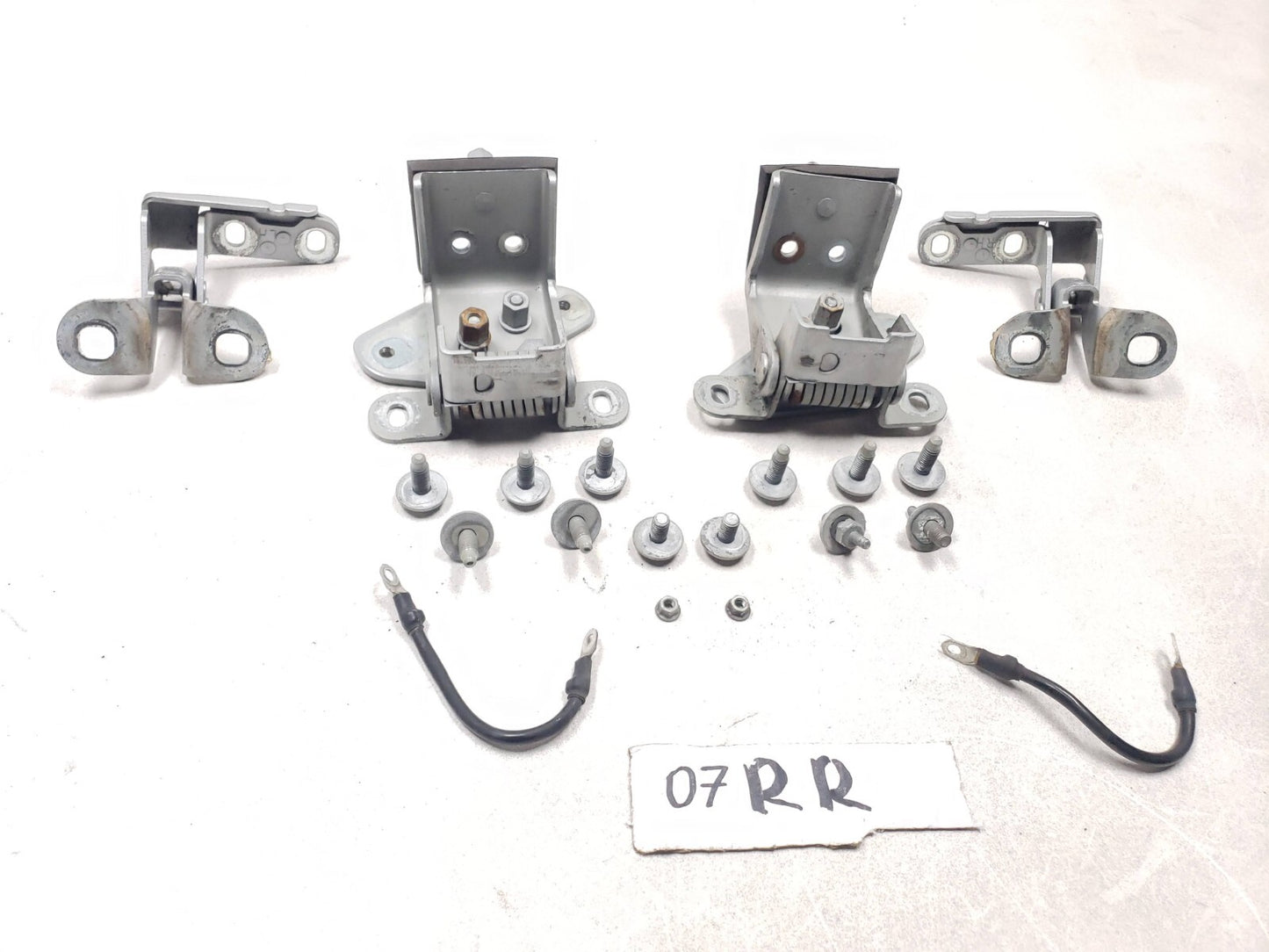 2007 Range Rover Tailgate Liftgate Trunk Hinge Lower & Upper Set OEM