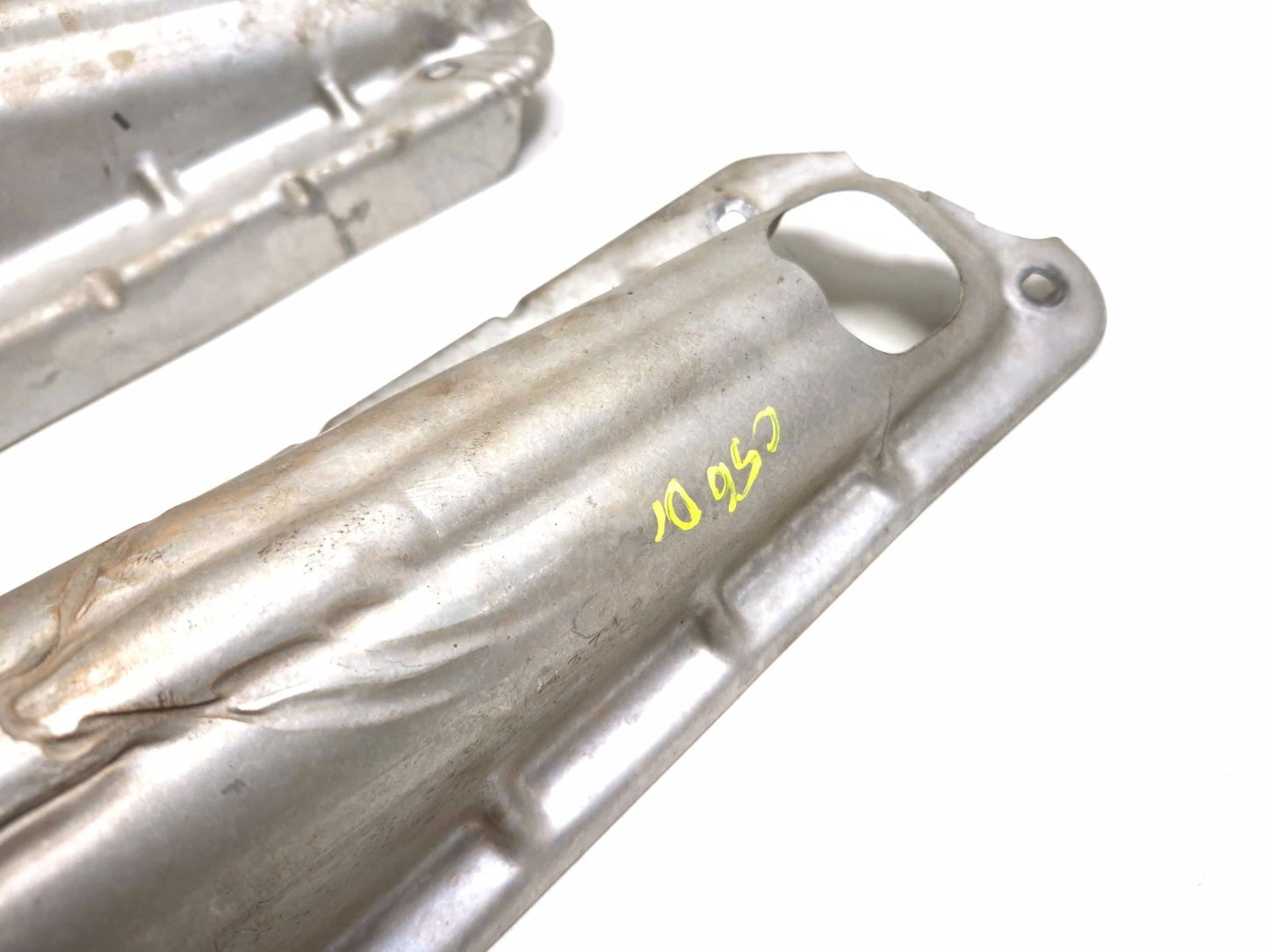2020 Dodge Challenger 5.7l Exhaust Manifold Shield Pair OEM