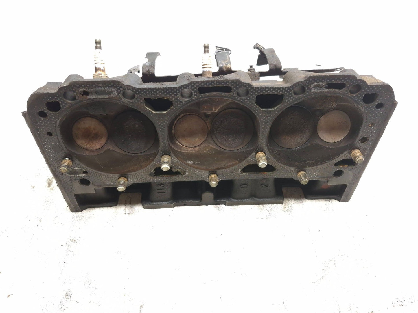 Yale Forklift V6 4.3l Engine Cylinder Head Left & Right Pair OEM