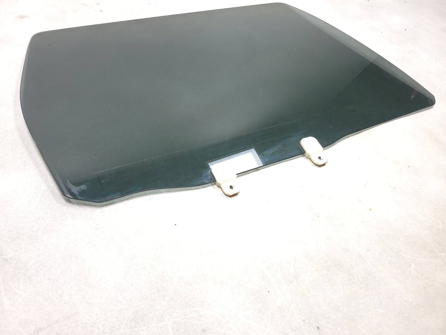 2009 Mitsubishi Outlander Rear Door Window Glass Passenger Side Right OEM