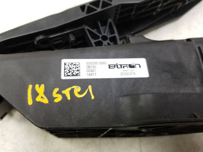2017-2023 Alfa Romeo Stelvio Pedal Accelerator OEM