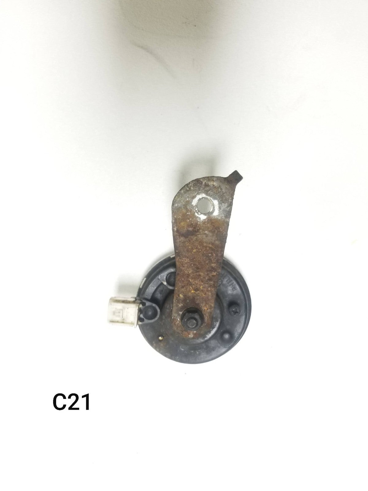 2010 - 2013 Ford Transit Connect Horn Signal OEM