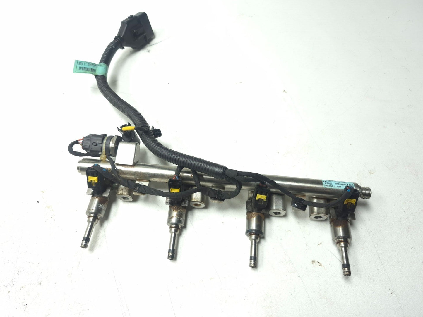 2018 Hyundai Sonata 2.4l Fuel Rail W/ Injector OEM