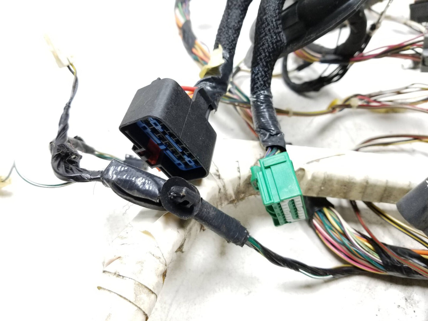 2013 Chrysler 200 Interior Floor Wire Harness OEM
