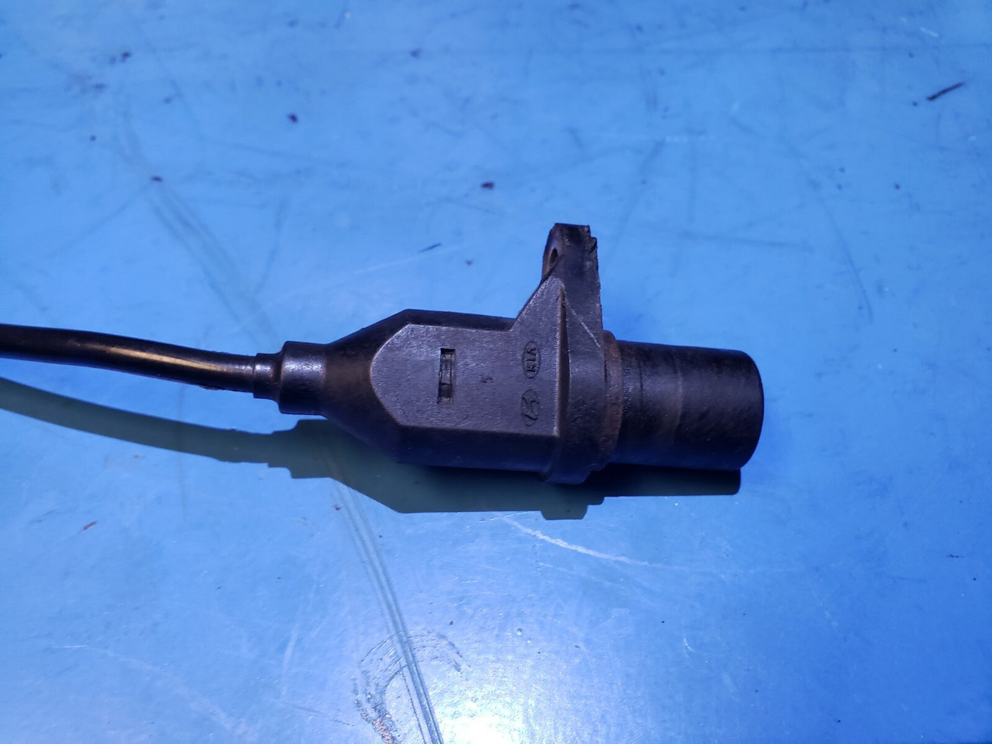 06 07 08 09 10 Kia Rio5 1.6l Oil Pressure Knock Crankshaft Sensor OEM