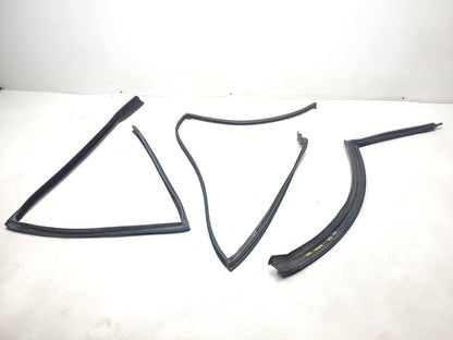 2007 Range Rover Rear Door Molding & Weatherstrip Seal Driver Side Left Set OEM