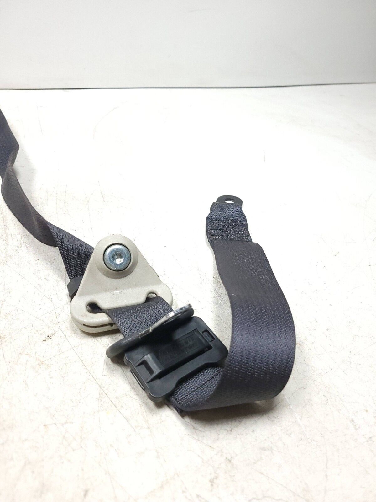 2009-2012 Dodge Caliber Seat Belt Retractor Front Passenger Right OEM